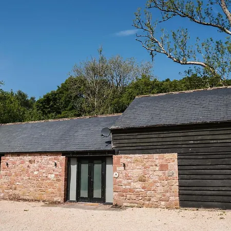 The Heronry, Netherby, A Luxurious Ideal For A Romantic Break With Hot Tub In A Rural Setting Longtown